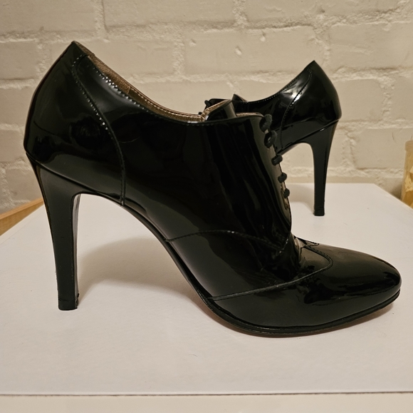 SALE Chanel Black Patent Leather Booties Loafer Style Heels with gold CC - Picture 5 of 16